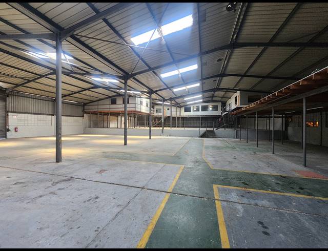1,200M² WAREHOUSE TO LET IN WADEVILLE